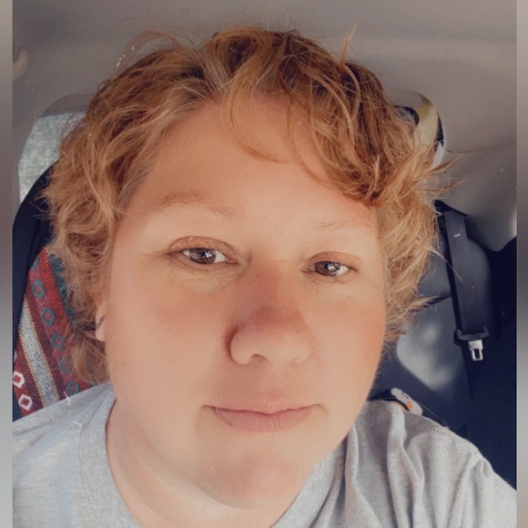 Meet your Posher, Kim - Picture 1 of 1